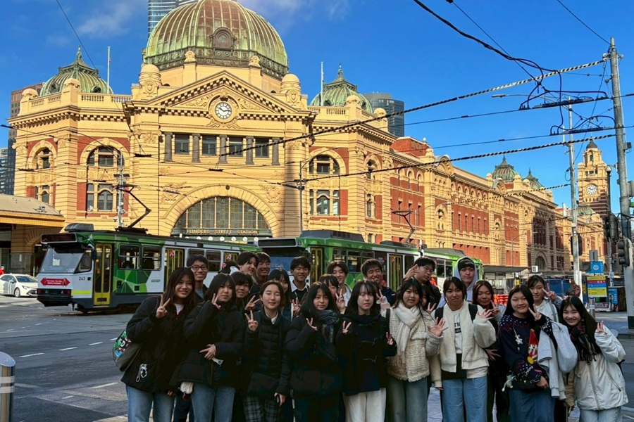25.07.30_Flinders Street駅small
